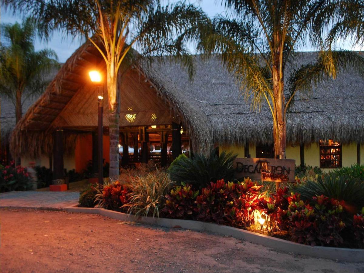Decameron Panaca キンバヤ エクステリア 写真