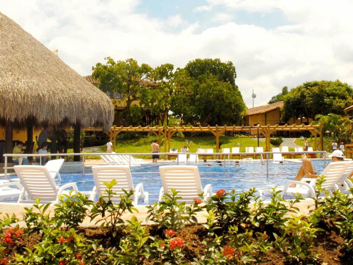 Decameron Panaca キンバヤ エクステリア 写真
